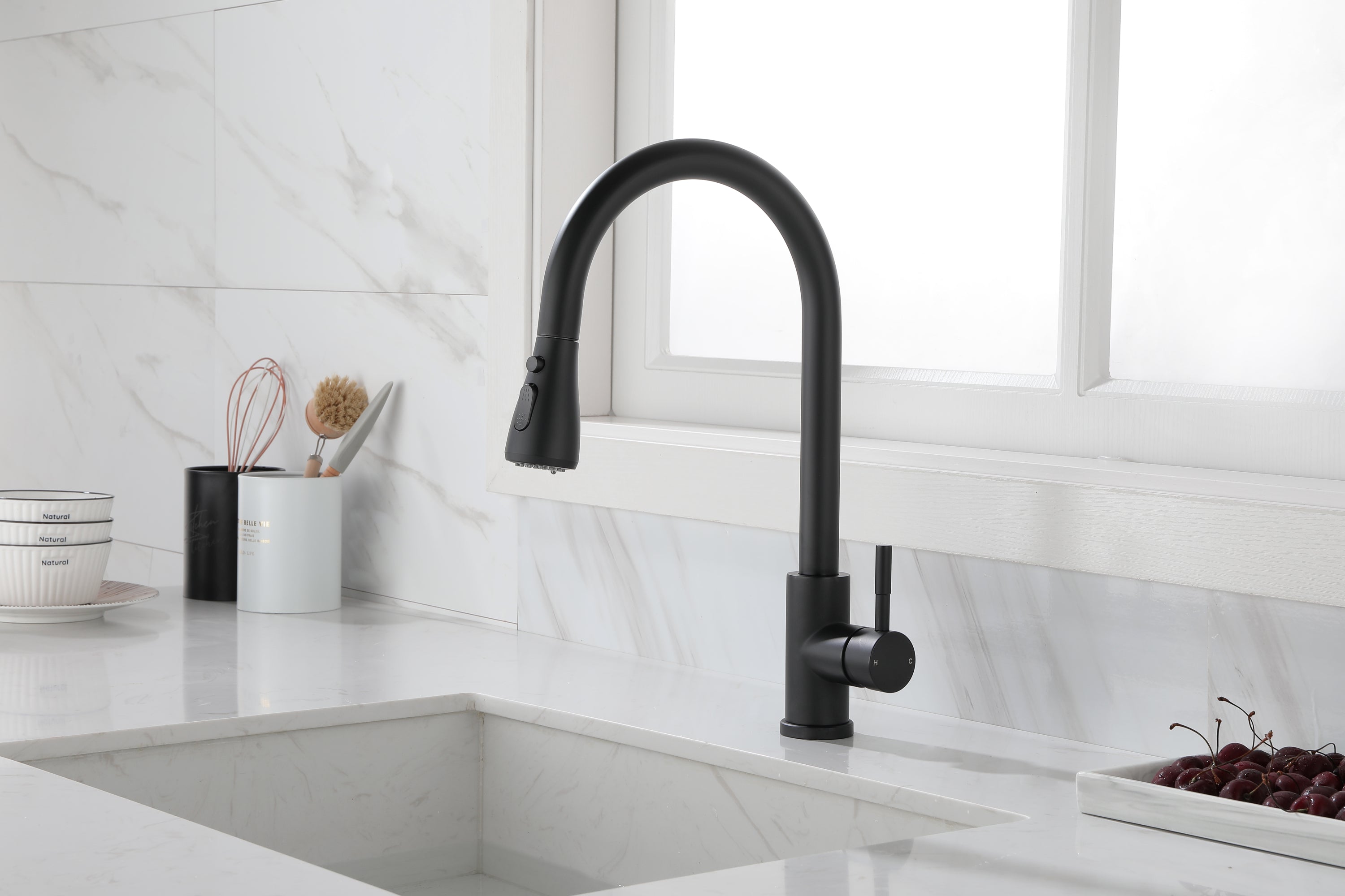 HAOYYE Kitchen Faucet with Pull Out Spraye Sturdy Space-Saving Heavy Duty Modern Design Adults Dorm Room Easy Assembly Bedroom Furniture
