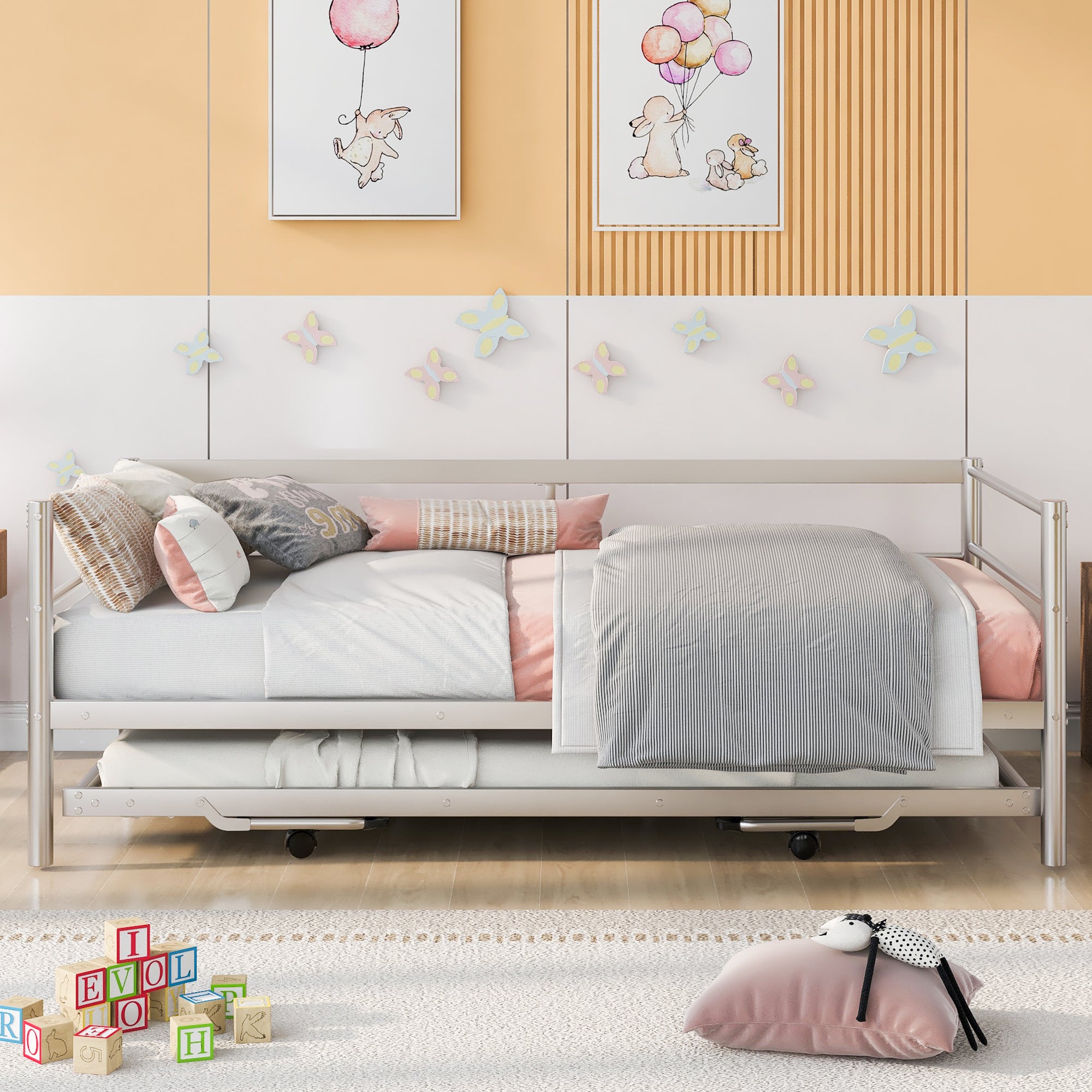 HAOYYE Twin Size Metal Daybed with Adjustable Trundle, Pop Up Trundle, Silver Sturdy Space-Saving Heavy Duty Modern Design Adults Dorm Room Easy Assembly Bedroom Furniture