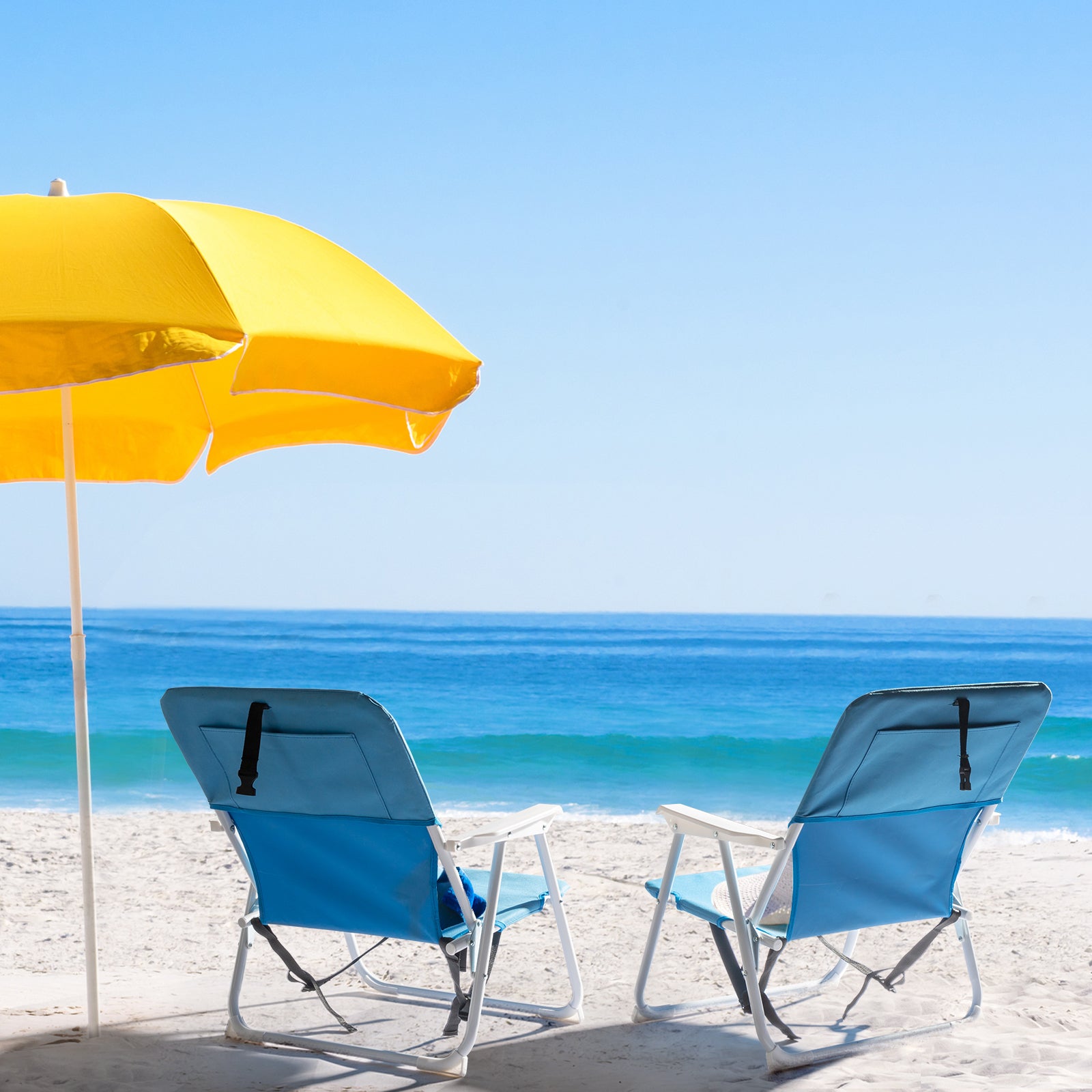 HAOYYE Folding Beach Chair with Blue Oxford Cloth and White Iron Frame, Lightweight and Sturdy, 220lbs Capacity for Outdoor Events, Camping, Picnic, and Beach Relaxation