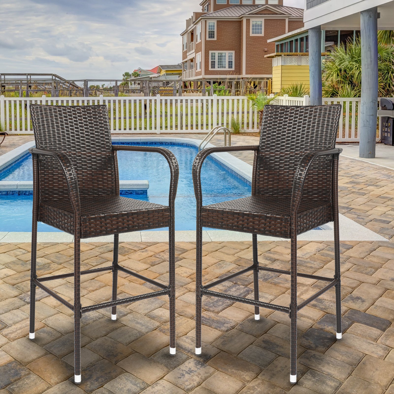 HAOYYE 2PCS High Bar Chairs Brown Gradient Rattan with Footrest and Armrest, Heavy Duty Outdoor PE Wicker Tall Stools with Iron Frame for Patio Balcony Bistro Pub Kitchen Island Seating