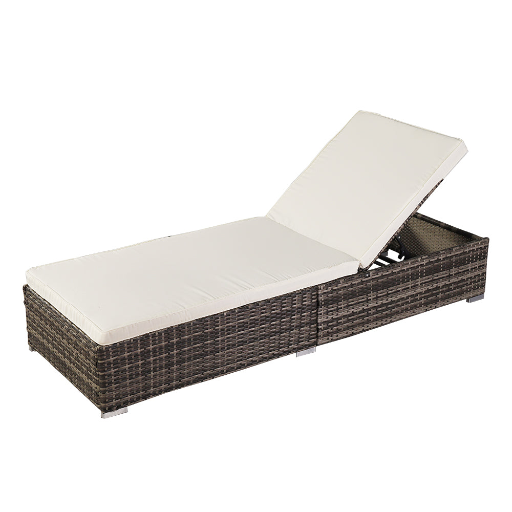 HAOYYE Outdoor Rattan Chaise Lounge Chair for Patio Poolside or Garden, Adjustable Backrest Pool Bed with Cushioned Seat, Modern Wicker Recliner for Sunbathing Relaxation and Outdoor Leisure Use