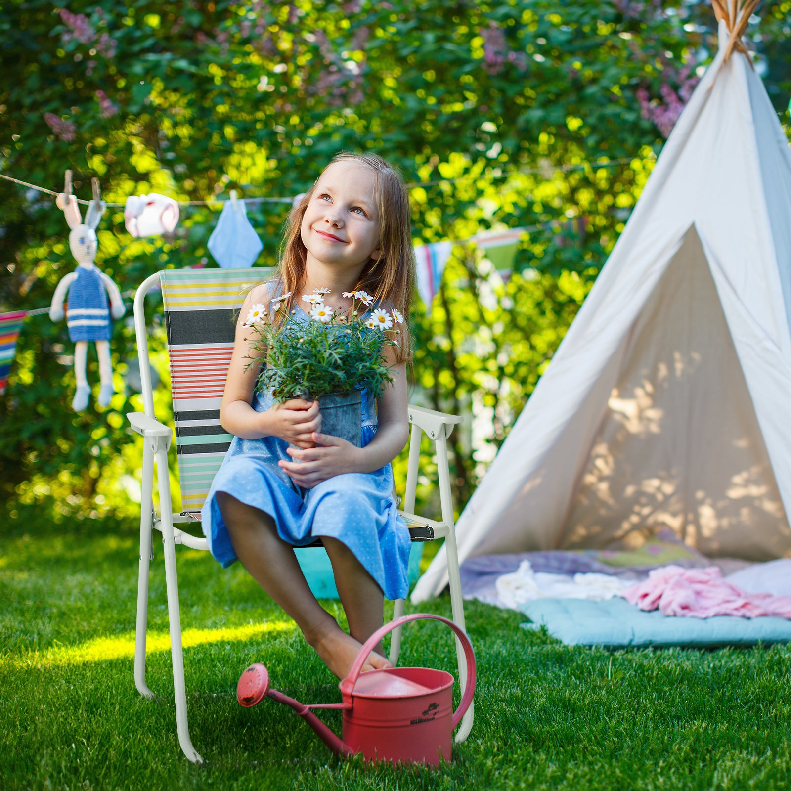 HAOYYE Folding Beach Chair, Lightweight High Back Portable Chair with Hard Armrests, Colorful Stripes, Ideal for Camping, Lawn, and Outdoor Activities
