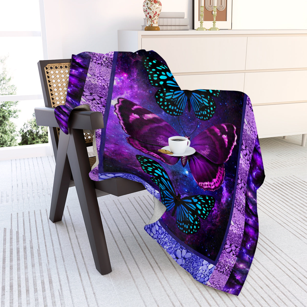 HAOYYE Butterfly Print Flannel Blanket - Soft, Warm, Lightweight Throw for Couch, Sofa, Office, Bed, Camping, and Travel - Multi-Purpose Blanket for All Seasons and Gift Occasions