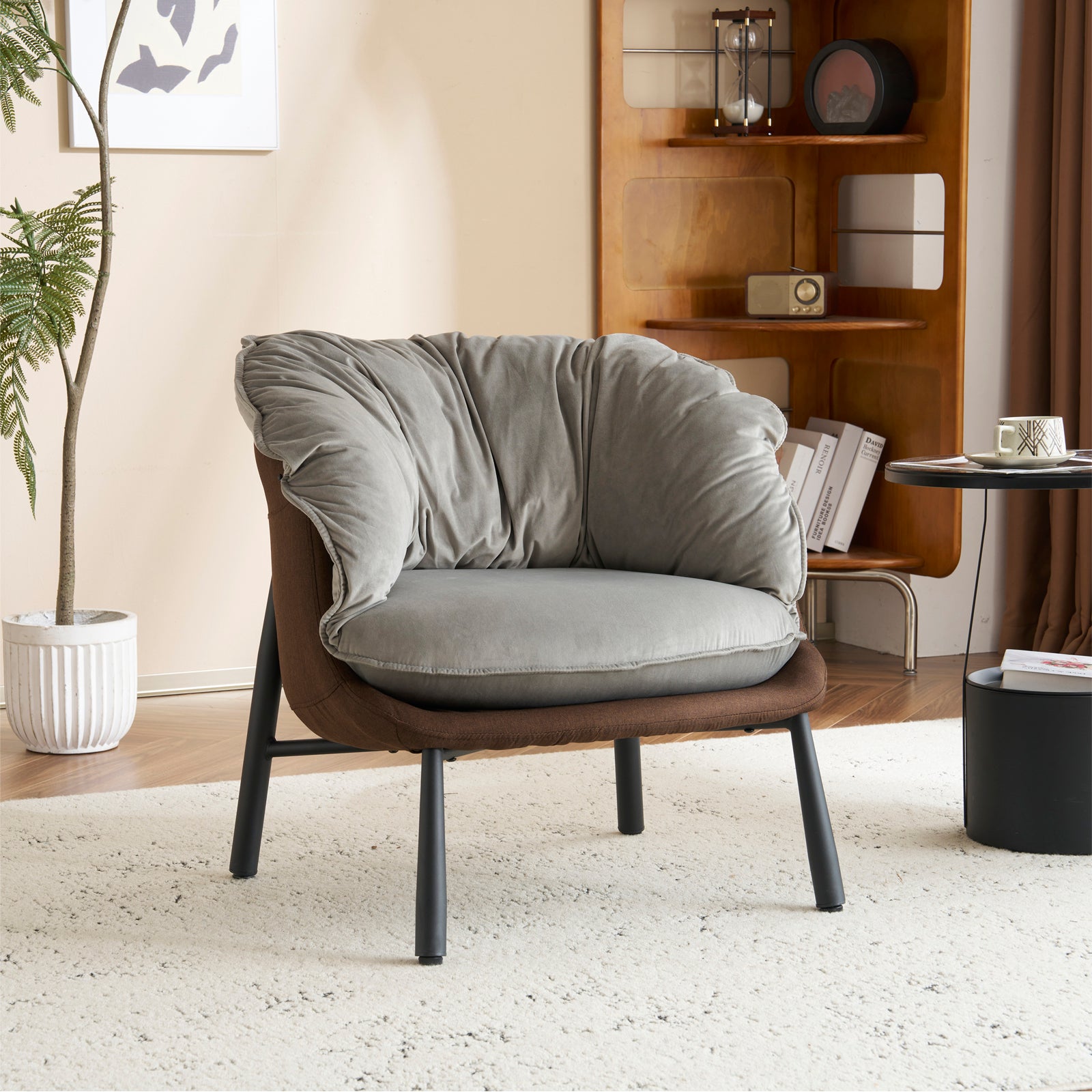 HAOYYE Velvet Accent Barrel Chair with Metal Legs, Modern Comfortable Armchair for Living Room Bedroom Study and Home Office, Stylish Upholstered Reading Chair, Soft Gray Finish