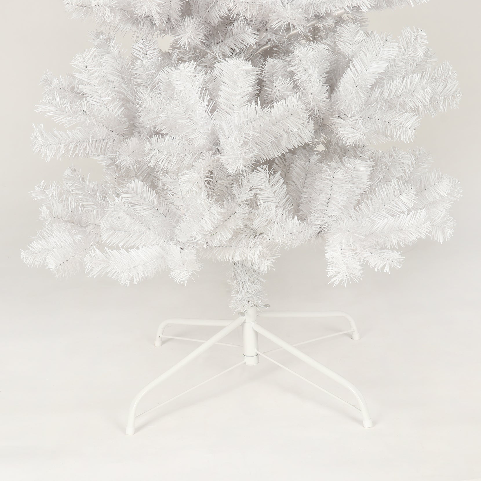 HAOYYE 7.5FT White Slim Artificial Christmas Tree Includes Foldable Metal Stand Sturdy Space-Saving Heavy Duty Modern Design Adults Dorm Room Easy Assembly Bedroom Furniture