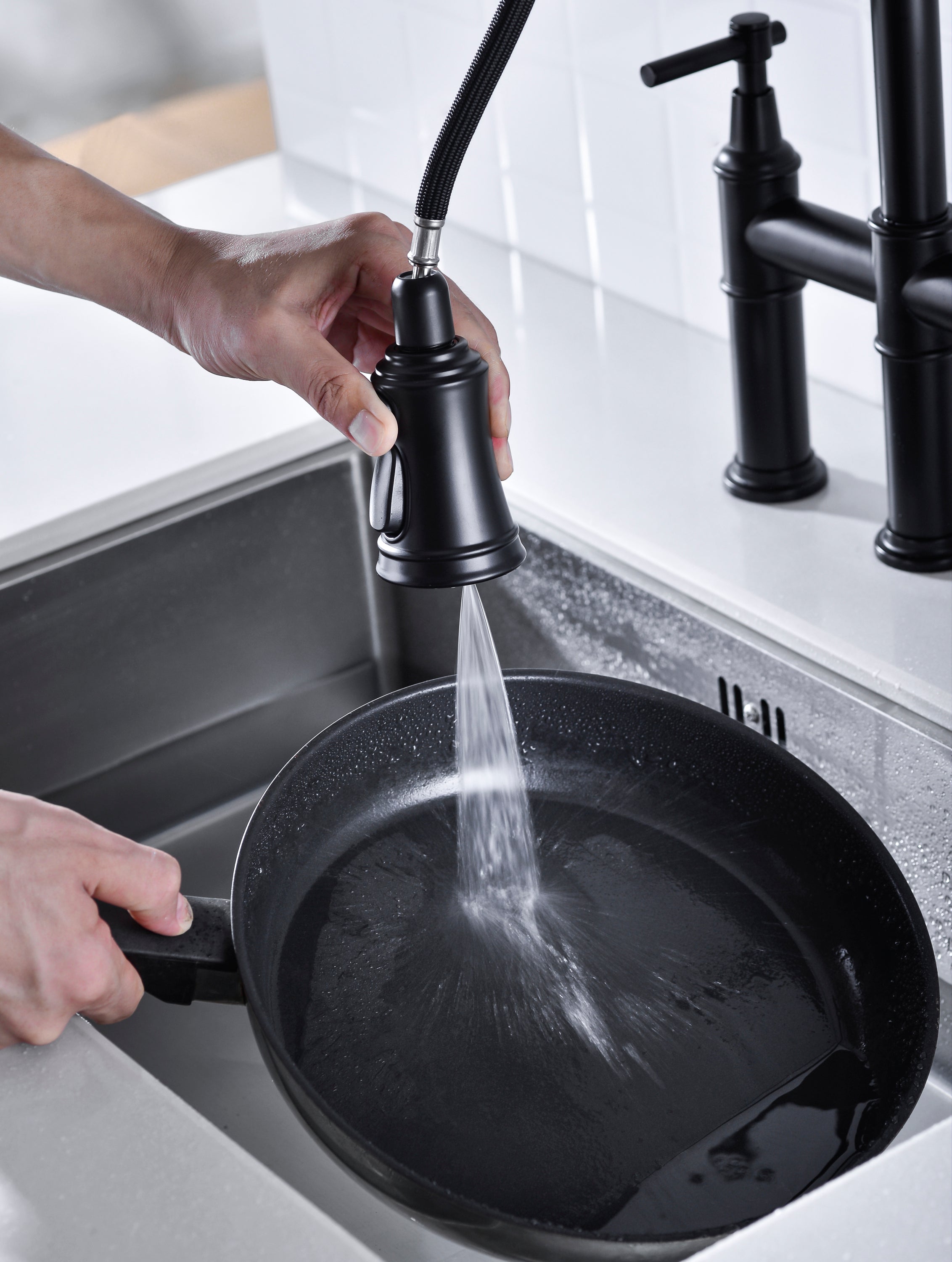 HAOYYE Bridge Kitchen Faucet with Pull-Down Sprayhead in Spot Sturdy Space-Saving Heavy Duty Modern Design Adults Dorm Room Easy Assembly Bedroom Furniture