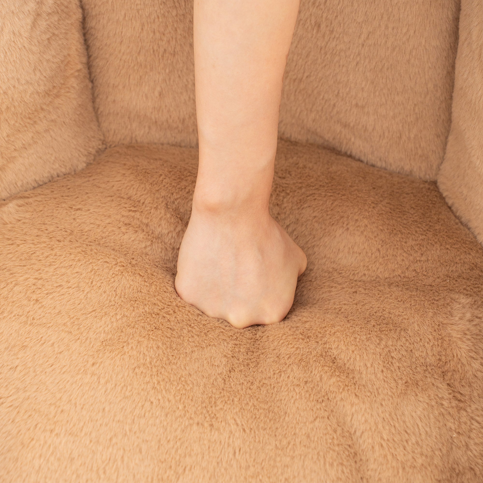 HAOYYE Giant Bean Bag Chair khaki Color, Oversized Bean Bag Couch for Adults and Kids, Faux Fur Shell-Shaped Large Bean Bag Chair with Filler, Stuffed Big Accent Sofa Chair Floor Sofa for Gaming, Reading.