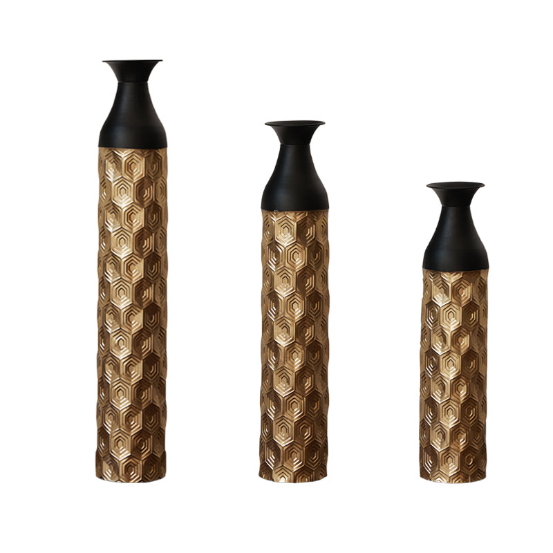 HAOYYE Floor Metal Vases Decorated White Metal vases Set of 3 gorgeous home decoration large glazed metal vases 24.8in/29in/33.8in height Sturdy Space-Saving Heavy Duty Modern Design Adults Dorm Room