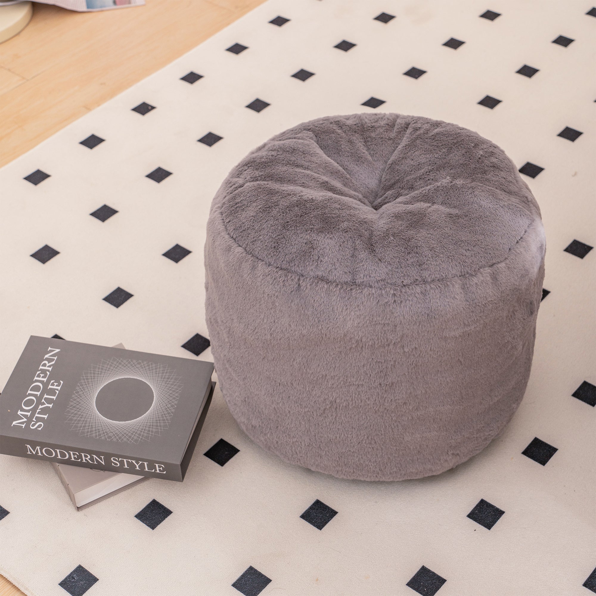 HAOYYE Oversized Bean Bag Chair Gray Color, Giant Faux Fur Shell-Shaped Bean Bag Couch, Large Accent Sofa Chair Floor Seating, Comfy Filled Bean Bag for Gaming, Reading, Relaxing, Soft and Durable