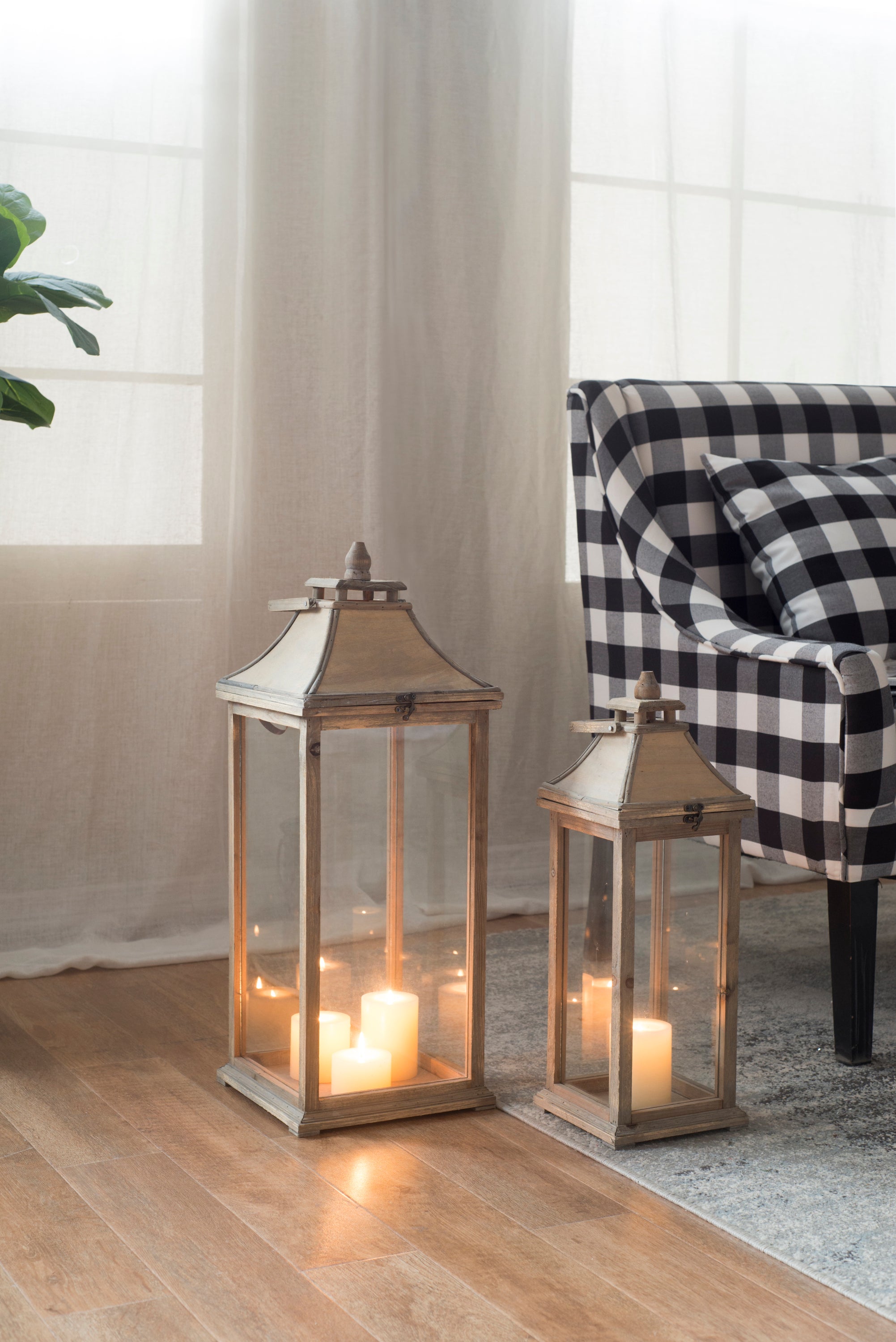 HAOYYE Wooden Candle Lantern Decorative, Hurricane Lantern Holder Decor for Indoor Outdoor, Home Garden Wedding Sturdy Space-Saving Heavy Duty Modern Design Adults Dorm Room Easy Assembly