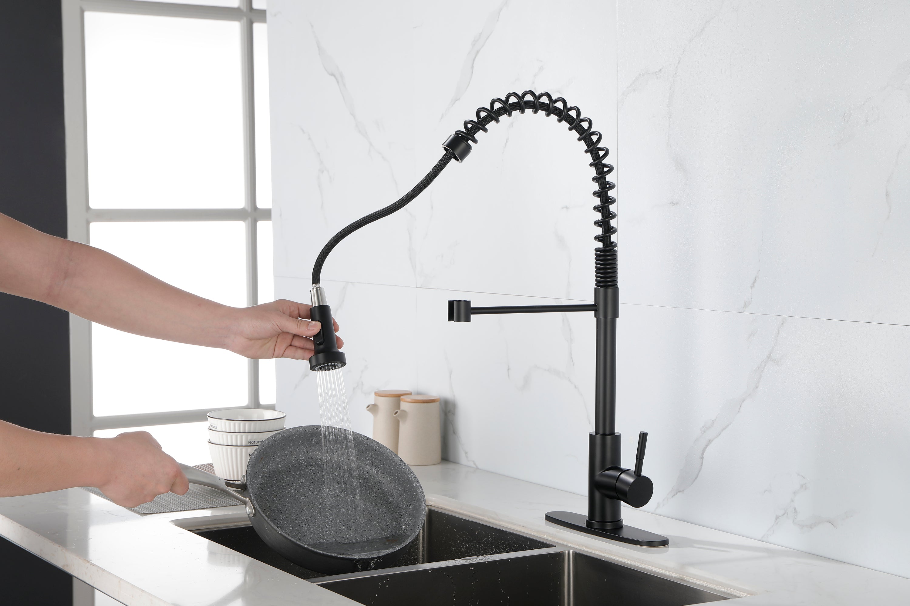 Haoyye Spring Kitchen Faucet with Pull-Out Sprayer, Stainless Steel Single Handle High Arc Sink Faucet with 360° Swivel, Anti-Corrosion Finish, Modern Space-Saving Design, Easy to Install and Clean for Home, Apartment, or Utility Kitchen