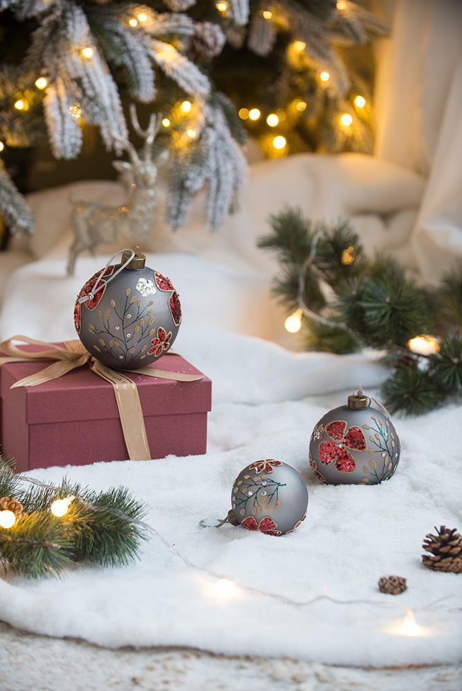 HAOYYE D3.9" Christmas Ball Ornaments, Glass Decorative Hanging Ball Christmas Tree Ornaments for Holiday Party Decorations, Set of 6 Sturdy Space-Saving Heavy Duty Modern Design Adults Dorm Room