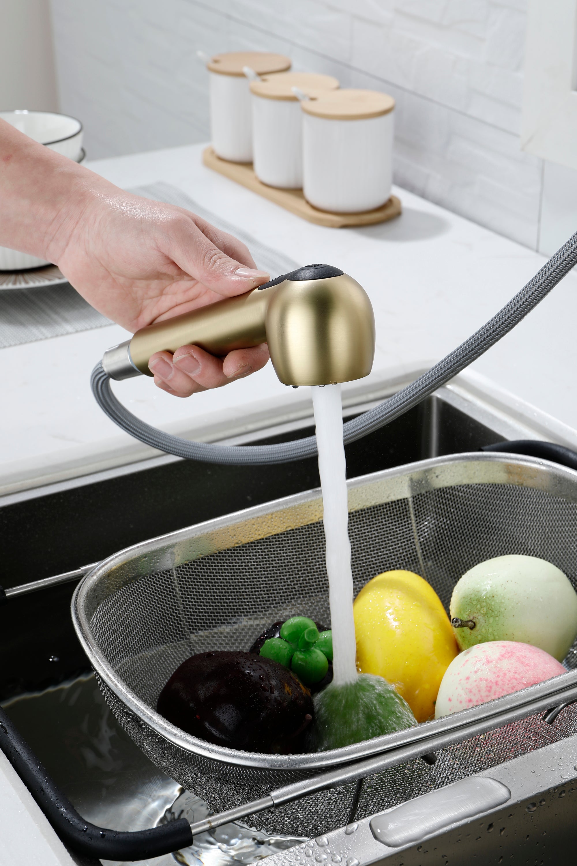 Haoyye Single-Handle Pull-Out Utility Sink Faucet, Stainless Steel High Arc Faucet with Dual Spray Function and 360° Swivel Spout, Easy DIY Installation, Spot-Resistant Finish, Modern Heavy Duty Design for Laundry Room, Kitchen, or Utility Sink