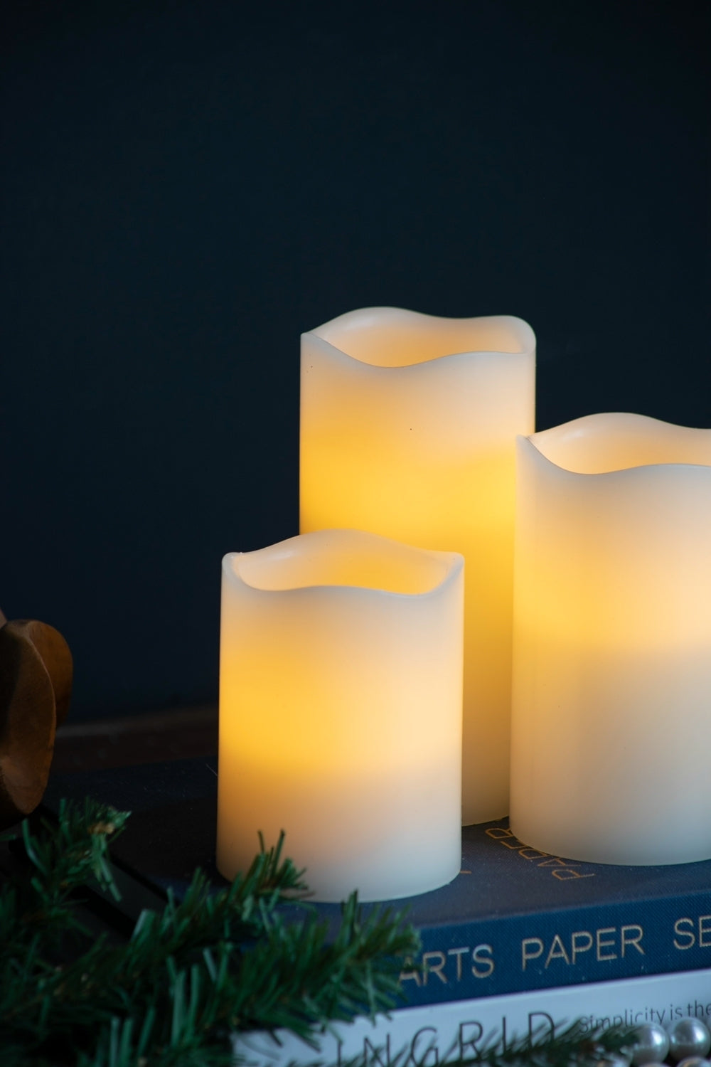 HAOYYE Set of 3 Ivory LED Candles with Remote Timer, L:D3X6" M:D3X5" S:D3X4" Sturdy Space-Saving Heavy Duty Modern Design Adults Dorm Room Easy Assembly Bedroom Furniture