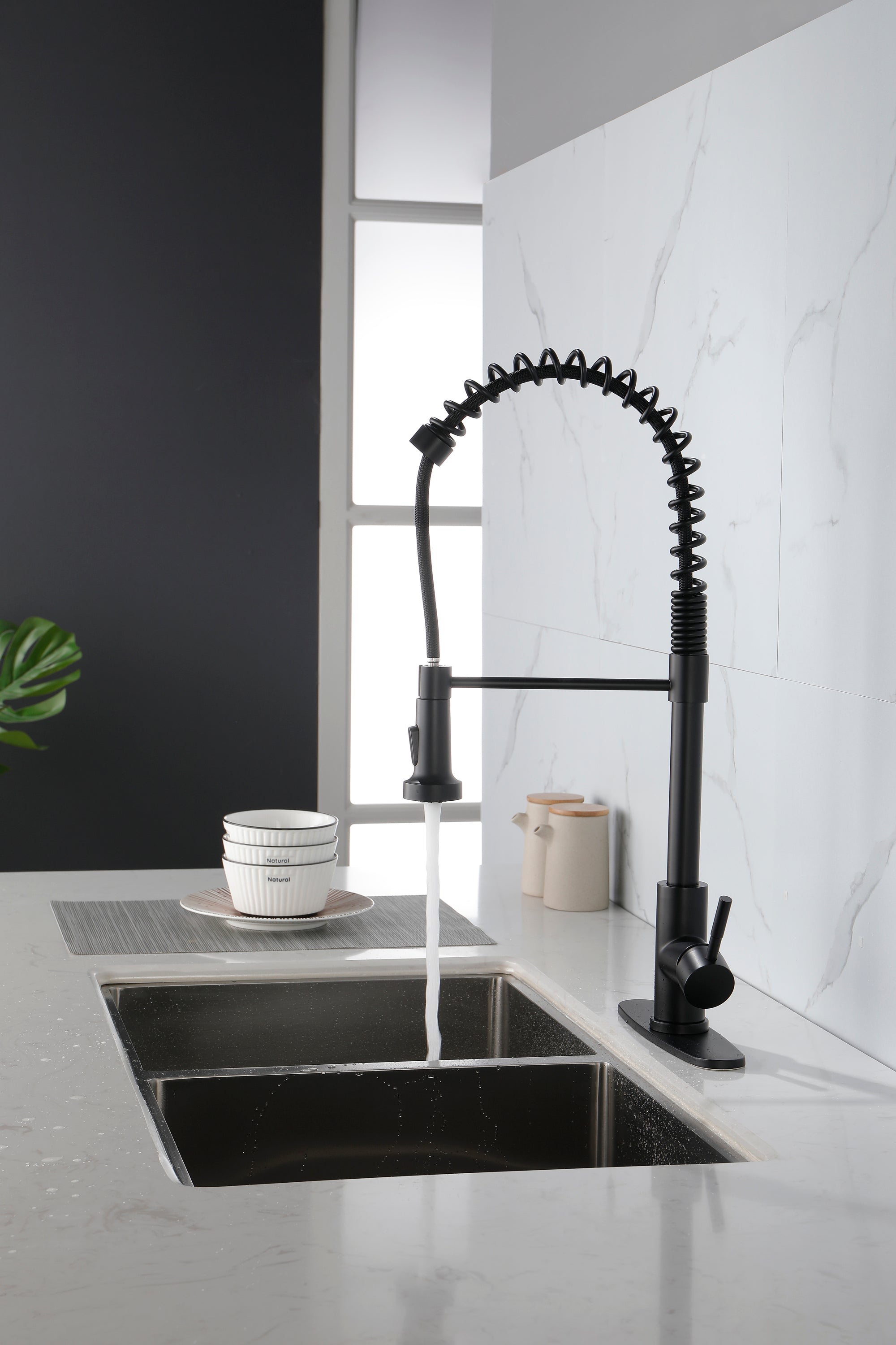 Haoyye Spring Kitchen Faucet with Pull-Out Sprayer, Stainless Steel Single Handle High Arc Sink Faucet with 360° Swivel, Anti-Corrosion Finish, Modern Space-Saving Design, Easy to Install and Clean for Home, Apartment, or Utility Kitchen