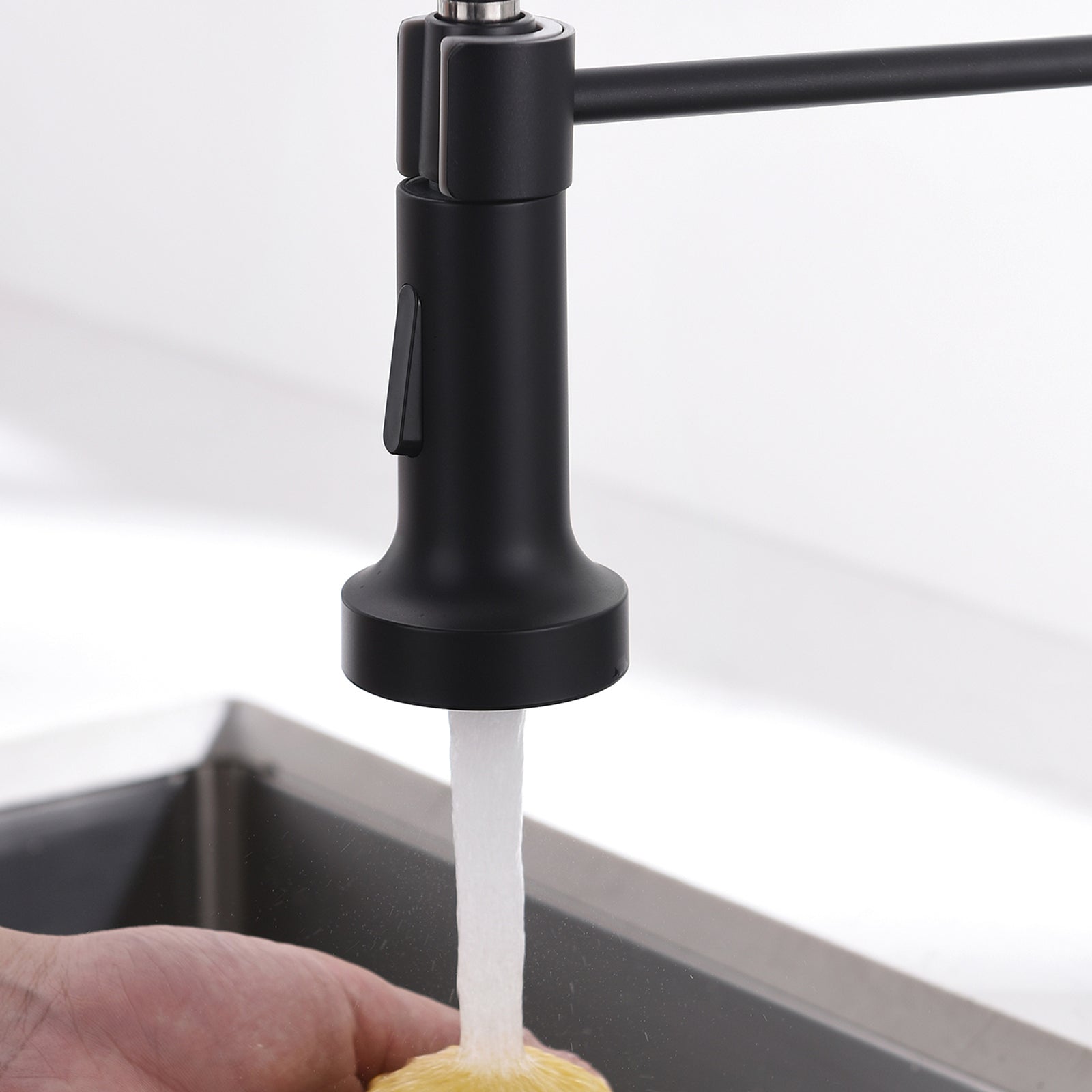 HAOYYE Commercial Black Kitchen Faucet with Pull Down Sprayer, Single Handle Single Lever Kitchen Sink Faucet Sturdy Space-Saving Heavy Duty Modern Design Adults Dorm Room Easy Assembly
