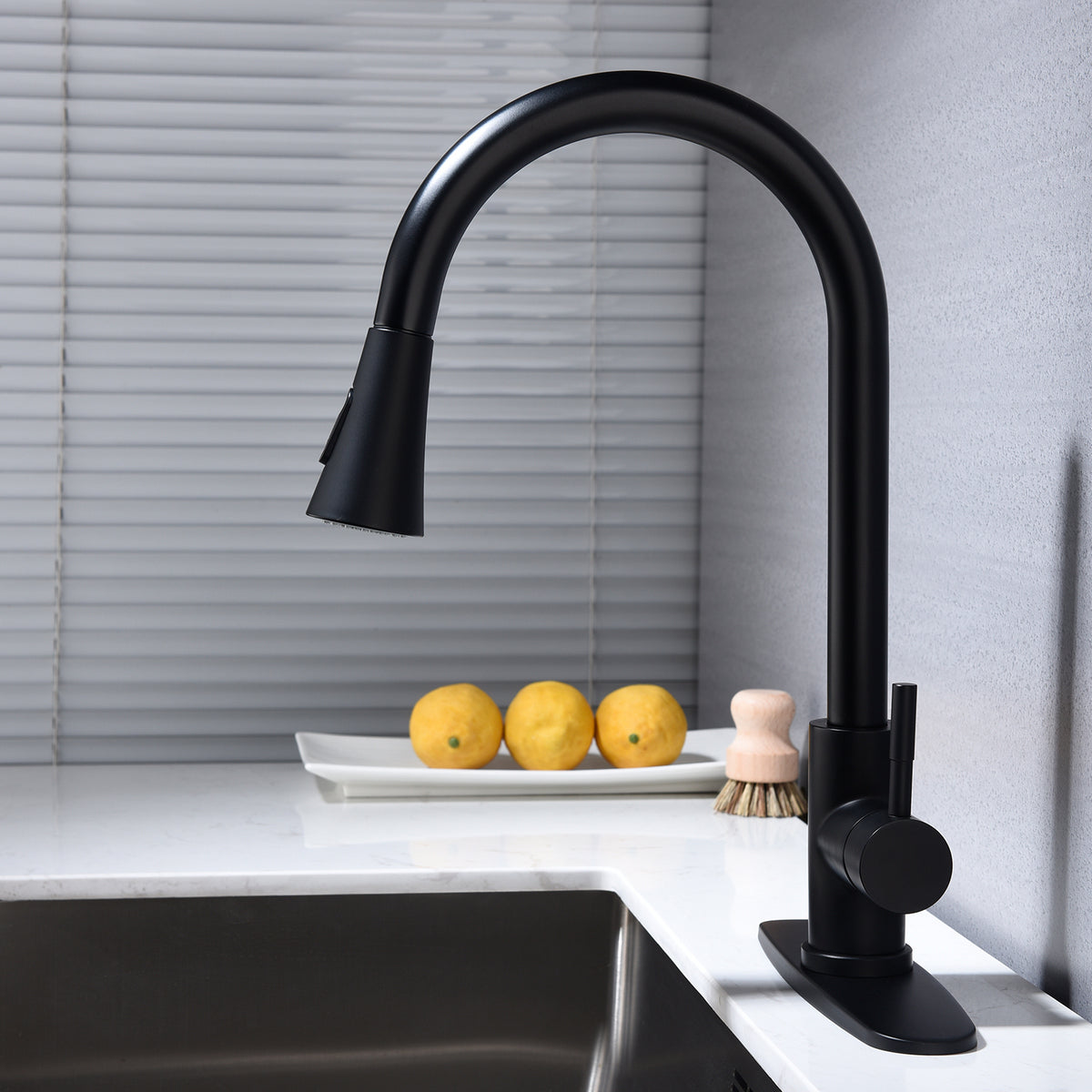 Haoyye Kitchen Faucet with Pull-Out Sprayer, Single Handle Stainless Steel Faucet with 360° Swivel High Arc Spout, Easy Installation and Maintenance, Anti-Corrosion and Space-Saving Design for Modern Kitchens, Utility Sinks, or Laundry Rooms