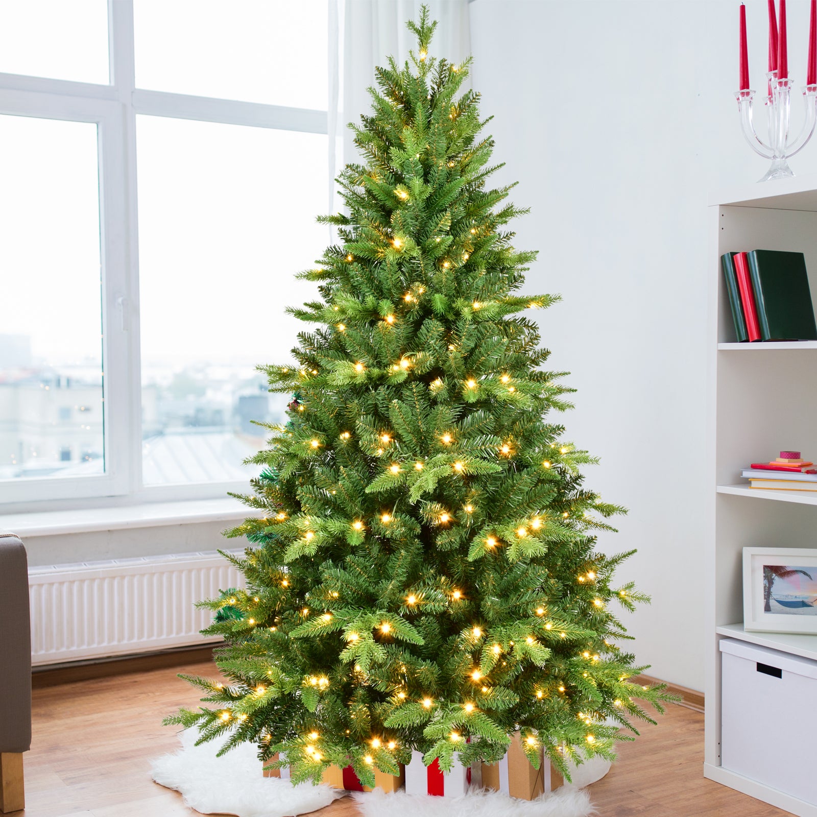HAOYYE 5FT PE And PVC Christmas Tree with Lights, Unique Christmas Tree Prelit with 850 Branch Tips, 250 Warm White LEDs and Metal Stand, Aritificial Christmas Tree Sturdy Space-Saving Heavy Duty Adults