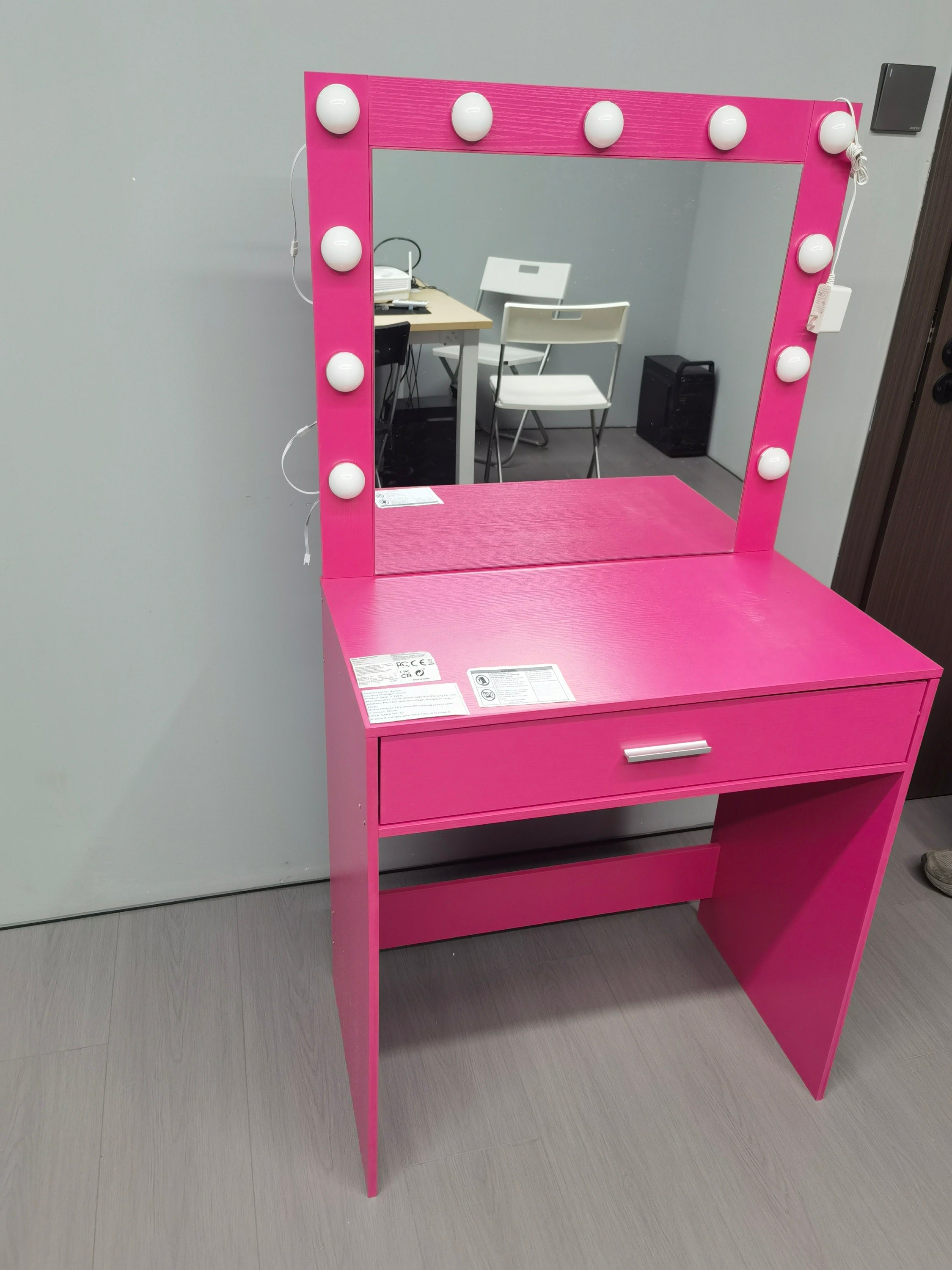 HAOYYE Vanity Desk with Mirror and Lights, Dressing Table with Large Drawer, 1 Level Storage Dresser & 3 Lighting Modes Adjustable Brightness, Suitable for Bedroom(Pink)