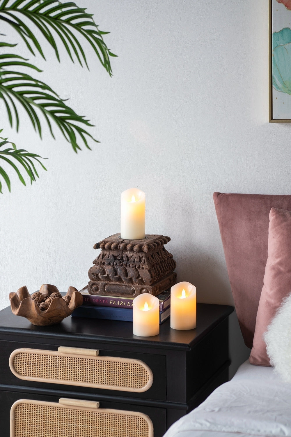 HAOYYE Set of 3 Flickering Ivory LED Candles with Remote Timer, L:D3X6" M:D3X5" S:D3X4" Sturdy Space-Saving Heavy Duty Modern Design Adults Dorm Room Easy Assembly Bedroom Furniture