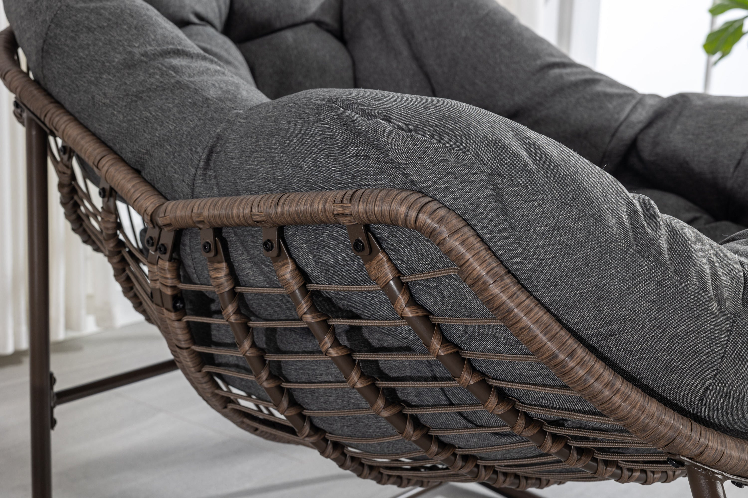 HAOYYE Outdoor Rattan Rocking Chair,Padded Cushion Rocker Recliner Chair Outdoor for Front Porch, Living Room, Patio, Garden, Grey Sturdy Space-Saving Heavy Duty Modern Design Adults Dorm Room
