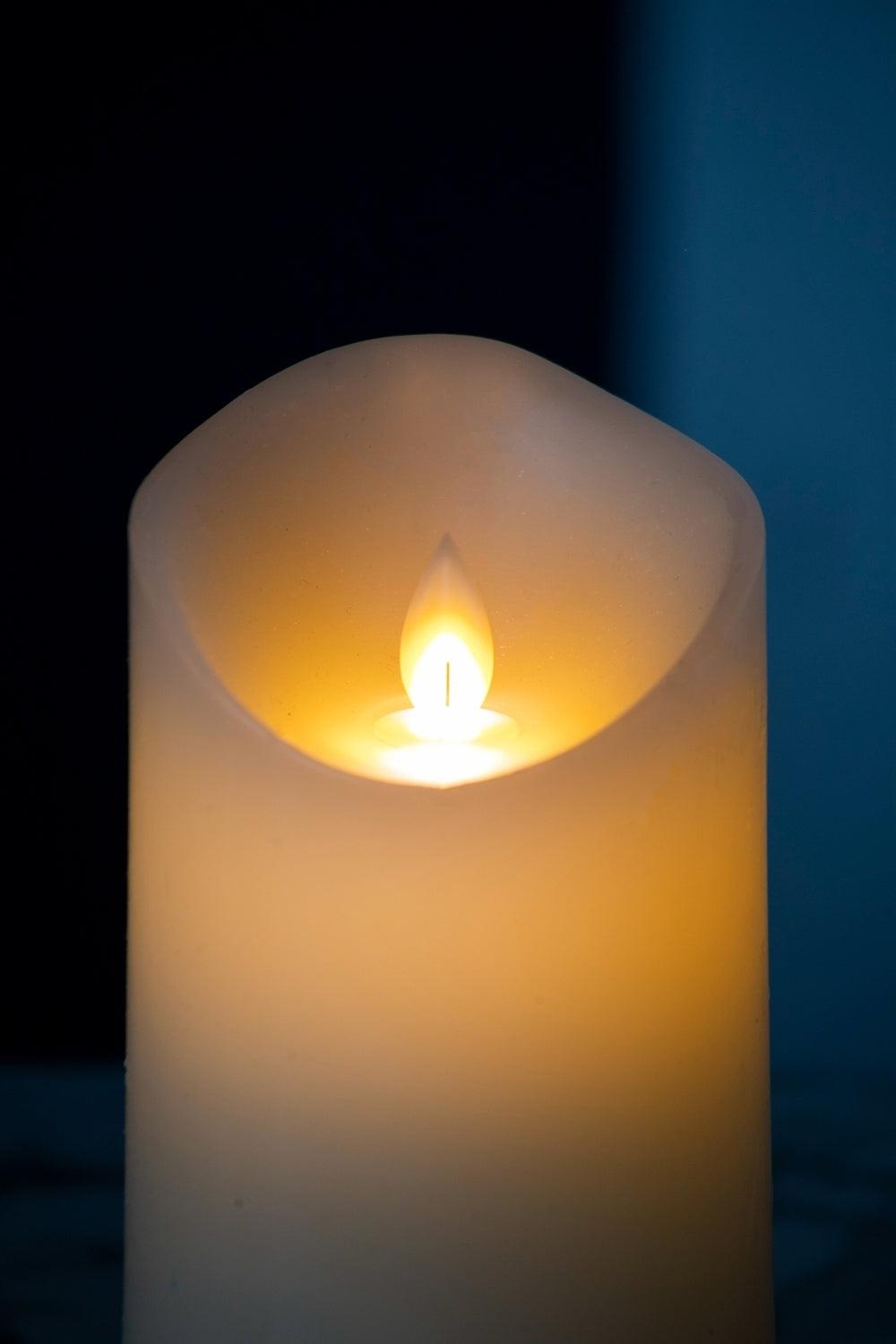 HAOYYE Set of 3 Flickering Ivory LED Candles with Remote Timer, L:D3X6" M:D3X5" S:D3X4" Sturdy Space-Saving Heavy Duty Modern Design Adults Dorm Room Easy Assembly Bedroom Furniture