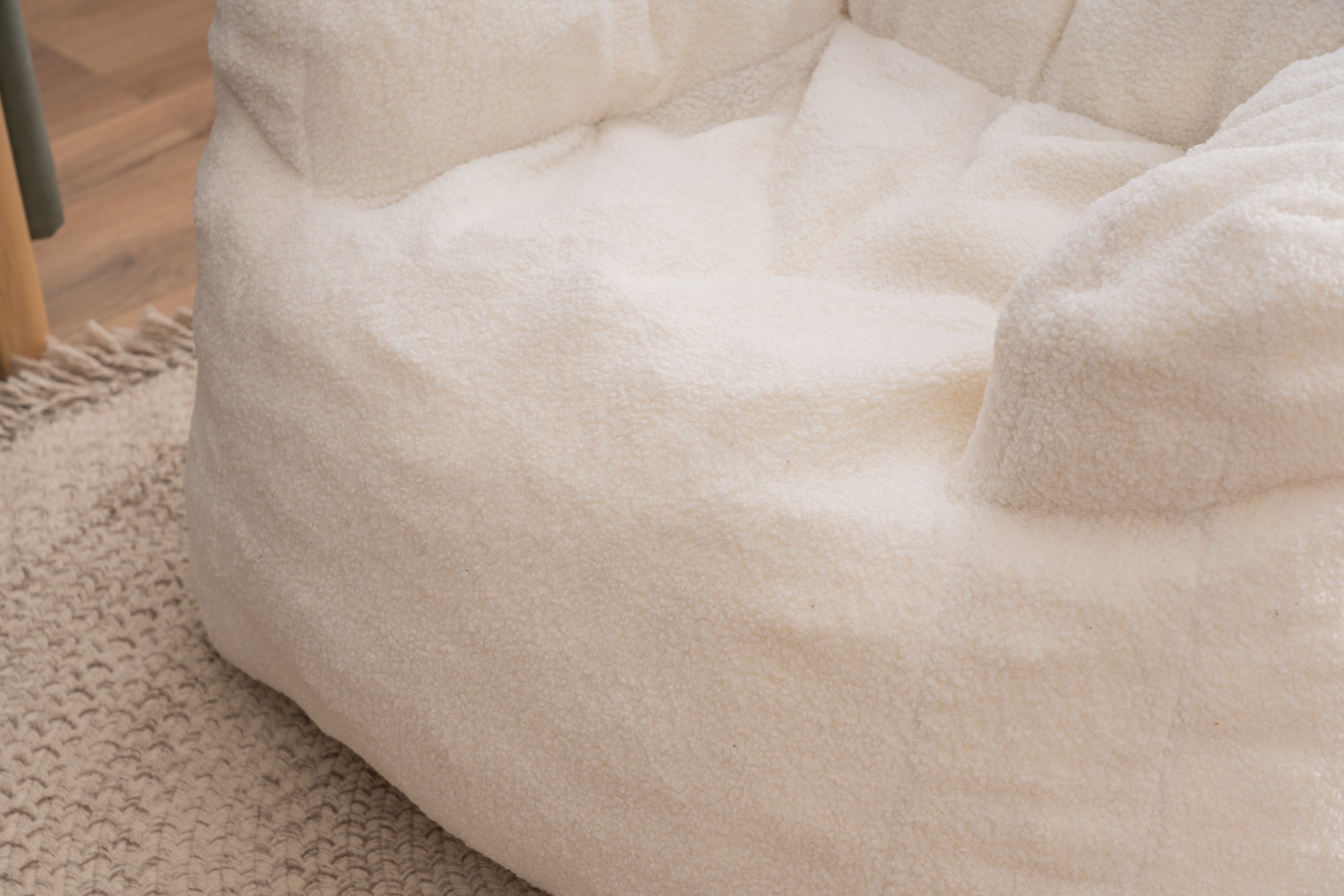 Haoyye Ivory Teddy Fabric Bean Bag Chair, Soft Tufted Foam Lounge Chair with Ergonomic Backrest, No Assembly Needed, Modern Floor Seating for Living Room, Bedroom or Lounge Area, Stylish Space-Saving Comfortable Accent Furniture