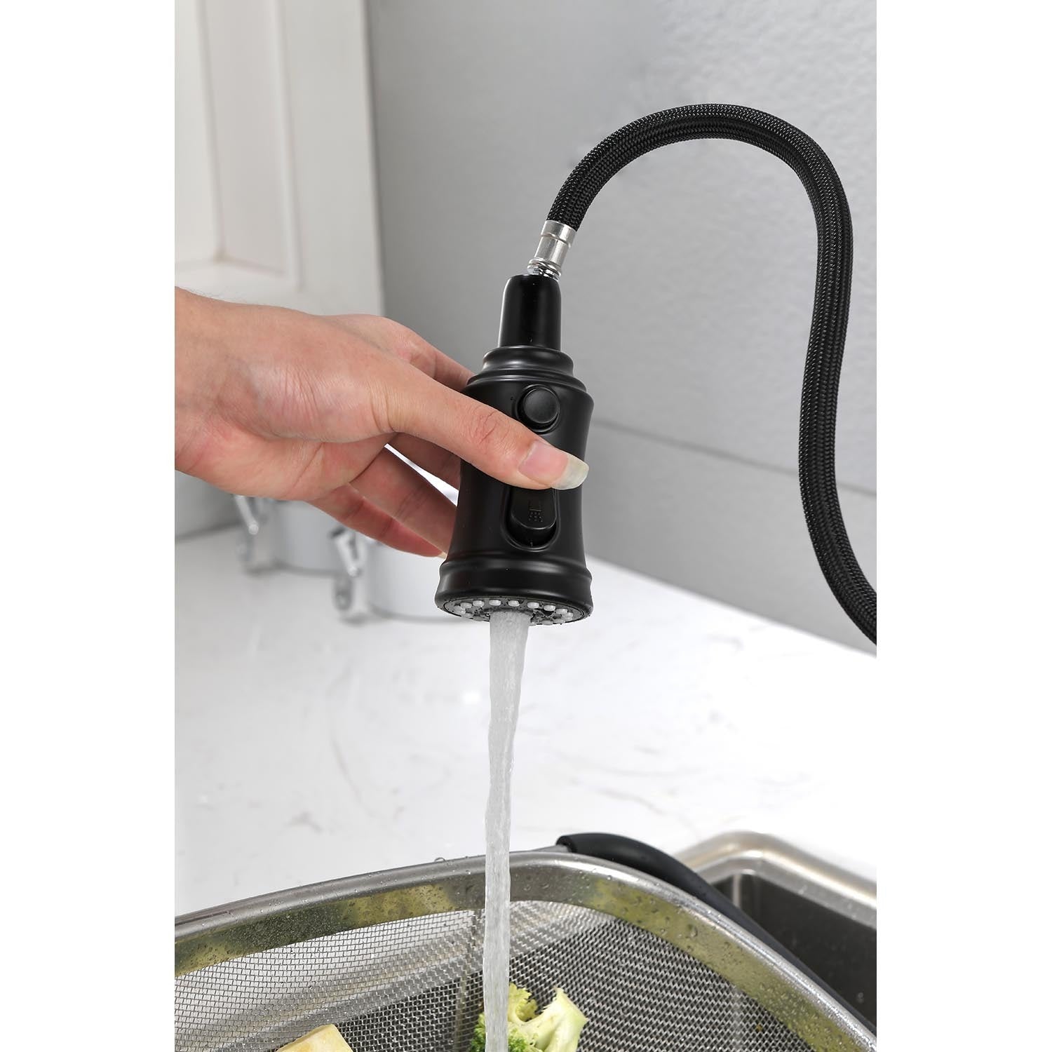 HAOYYE Single Handle High Arc Pull Out Kitchen Faucet,Single Level Stainless Steel Kitchen Sink Faucets with Pull Down Sprayer Sturdy Space-Saving Heavy Duty Modern Design Adults Dorm Room Easy Assembly