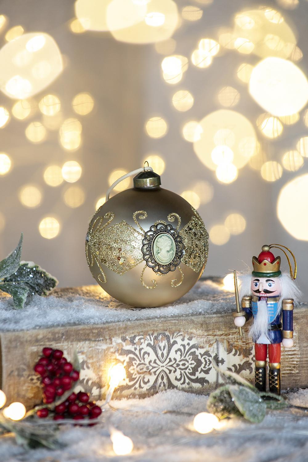 HAOYYE D3.9" Christmas Ball Ornaments, Glass Decorative Hanging Ball Christmas Tree Ornaments for Holiday Party Decorations, Set of 6 Sturdy Space-Saving Heavy Duty Modern Design Adults Dorm Room