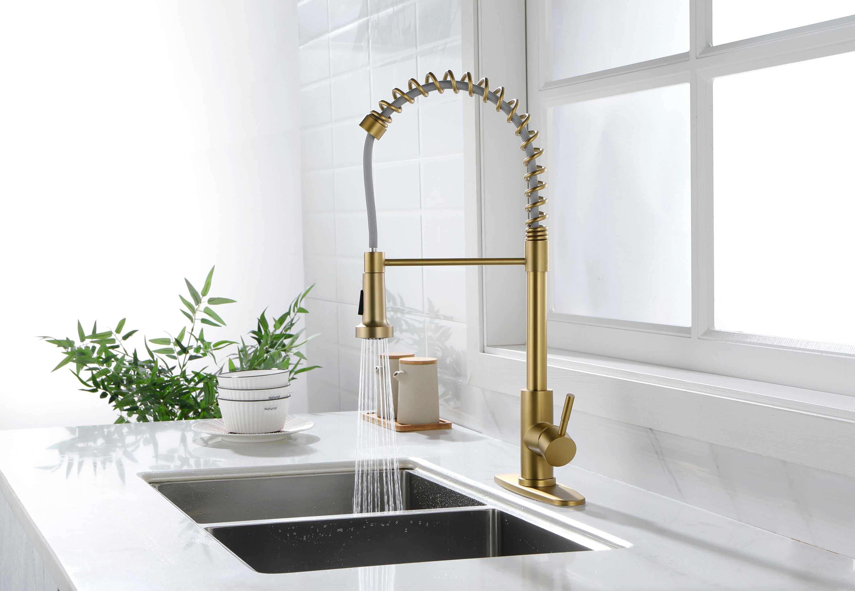 HAOYYE Kitchen Faucet with Pull Out Spraye Sturdy Space-Saving Heavy Duty Modern Design Adults Dorm Room Easy Assembly Bedroom Furniture