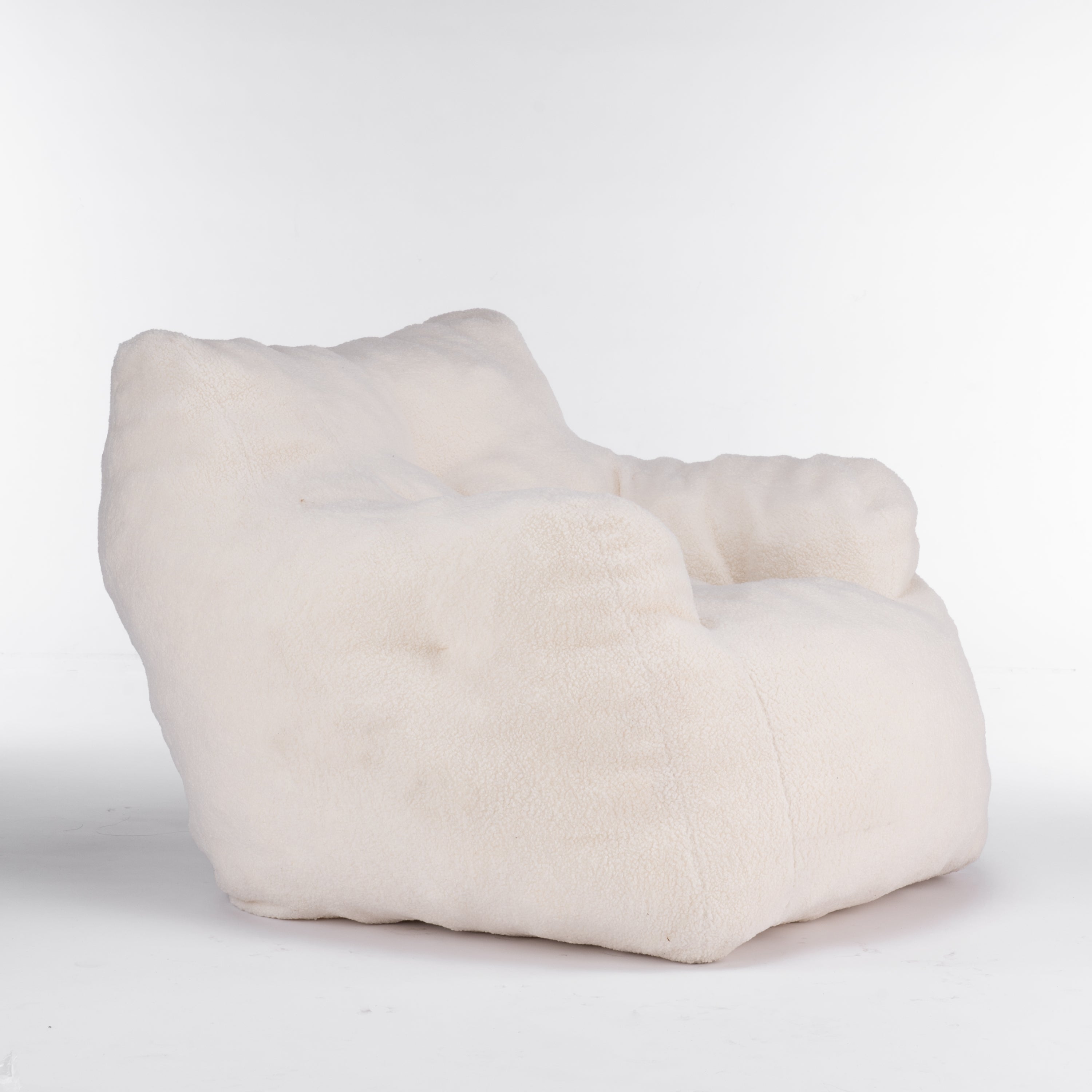 Haoyye Ivory Teddy Fabric Bean Bag Chair, Soft Tufted Foam Lounge Chair with Ergonomic Backrest, No Assembly Needed, Modern Floor Seating for Living Room, Bedroom or Lounge Area, Stylish Space-Saving Comfortable Accent Furniture