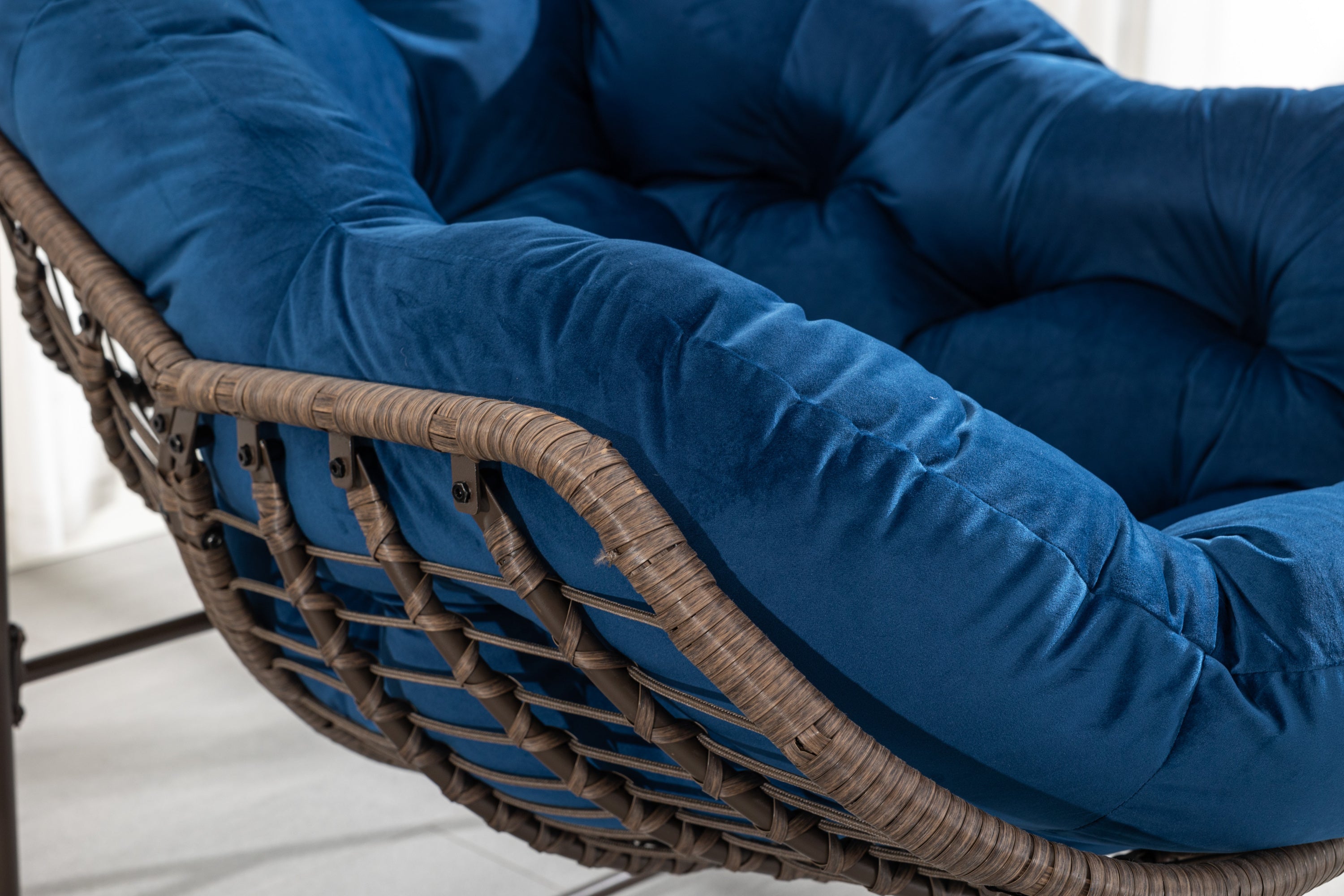 HAOYYE Outdoor Rattan Rocking Chair,Padded Cushion Rocker Recliner Chair Outdoor for Front Porch, Living Room, Patio, Garden, Navy Blue Sturdy Space-Saving Heavy Duty Modern Design Adults Dorm Room
